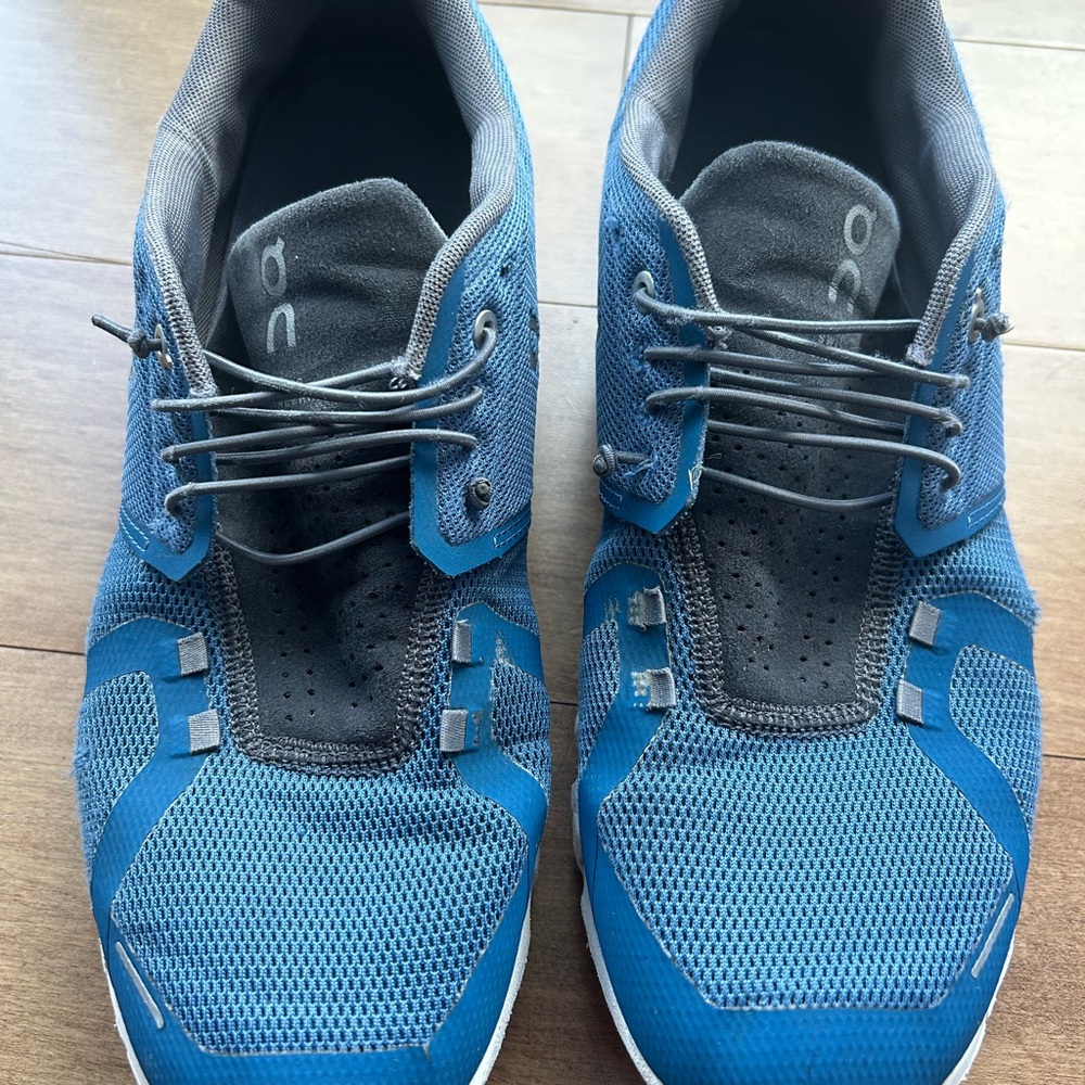 On Running Men's Blue and Gray Sneakers